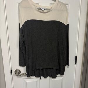 Liz Claiborne Cream and Black Long Sleeve Top